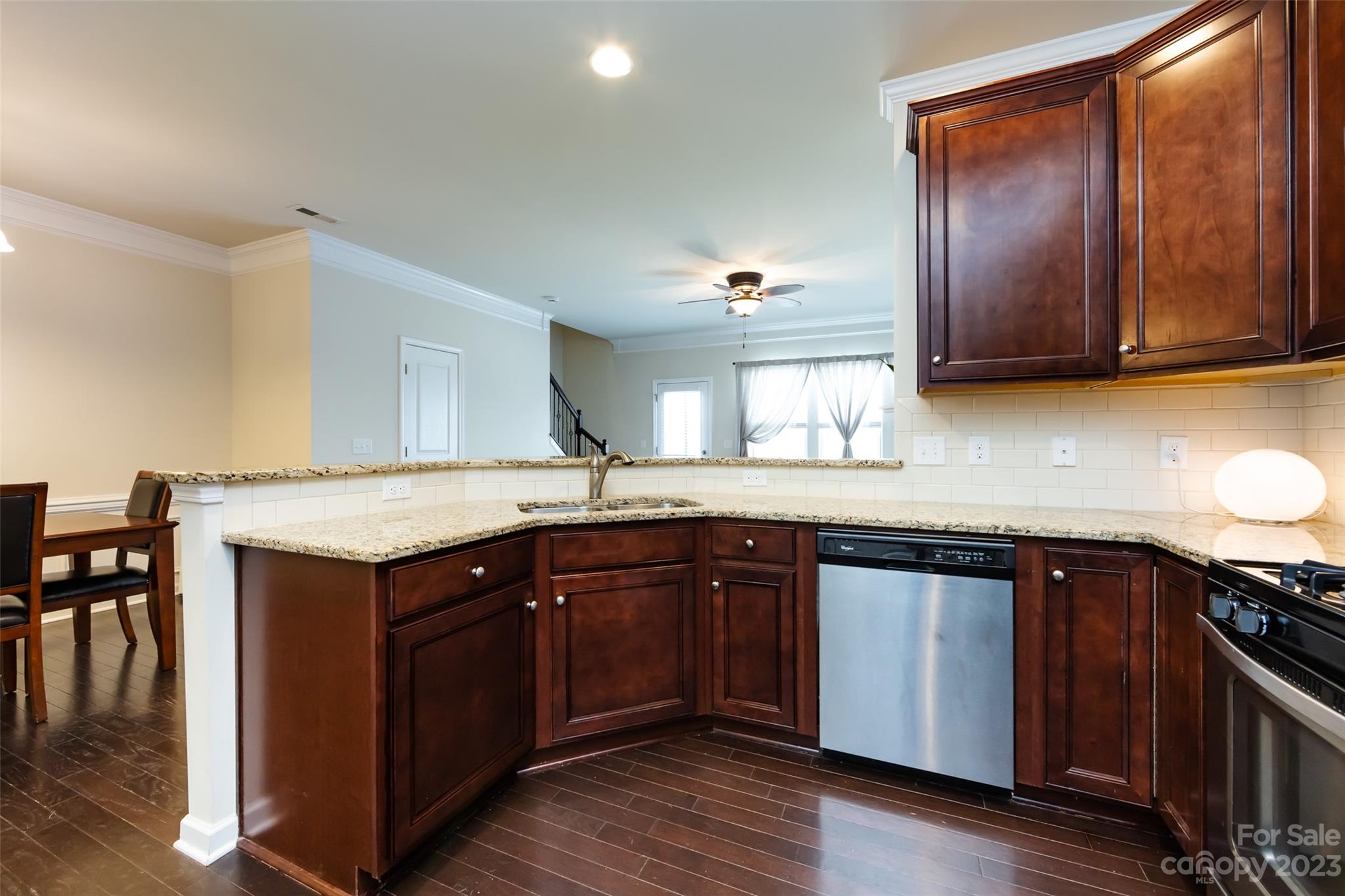 2437 Diplomat Lane Charlotte NC 28210