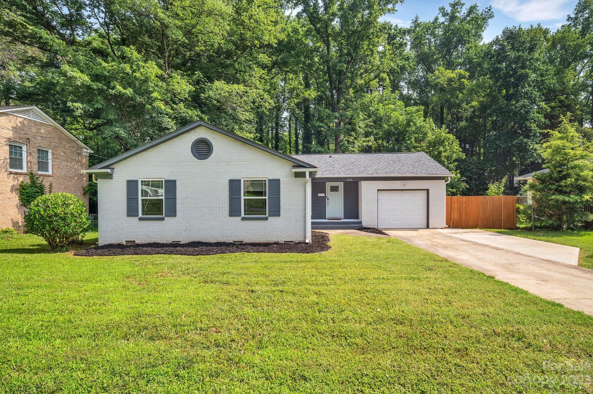 3425 Donovan Place Charlotte NC 28215