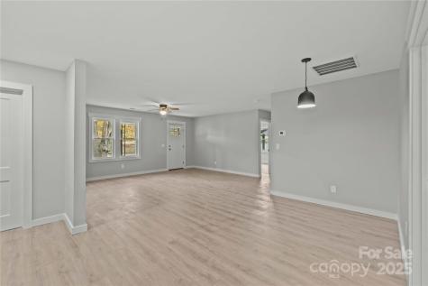 816 Miller Street Gastonia NC 28052