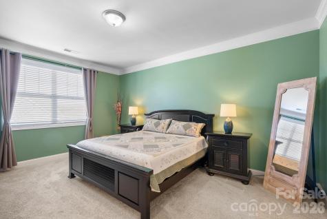16 Regent Heights Road Leicester NC 28748