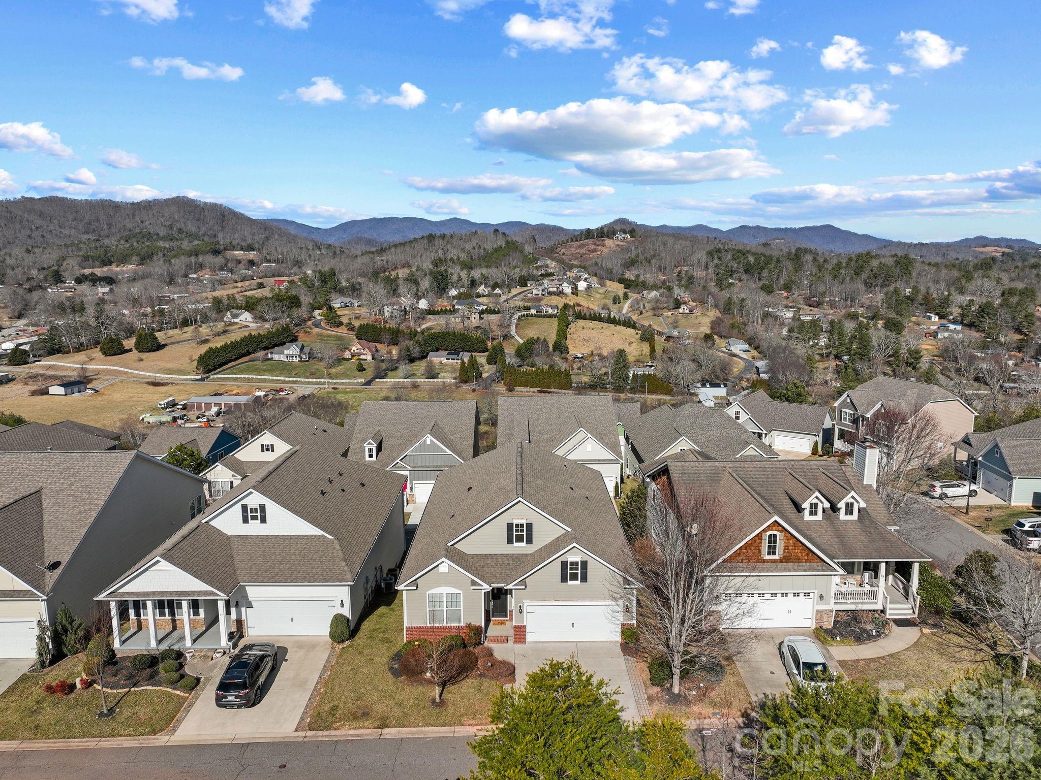 16 Regent Heights Road Leicester NC 28748