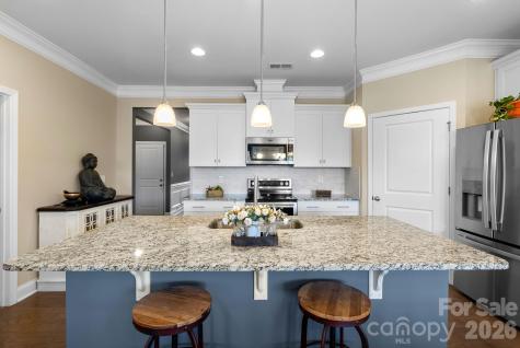 16 Regent Heights Road Leicester NC 28748