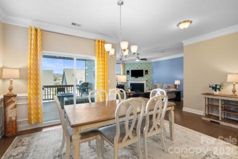 16 Regent Heights Road Leicester NC 28748