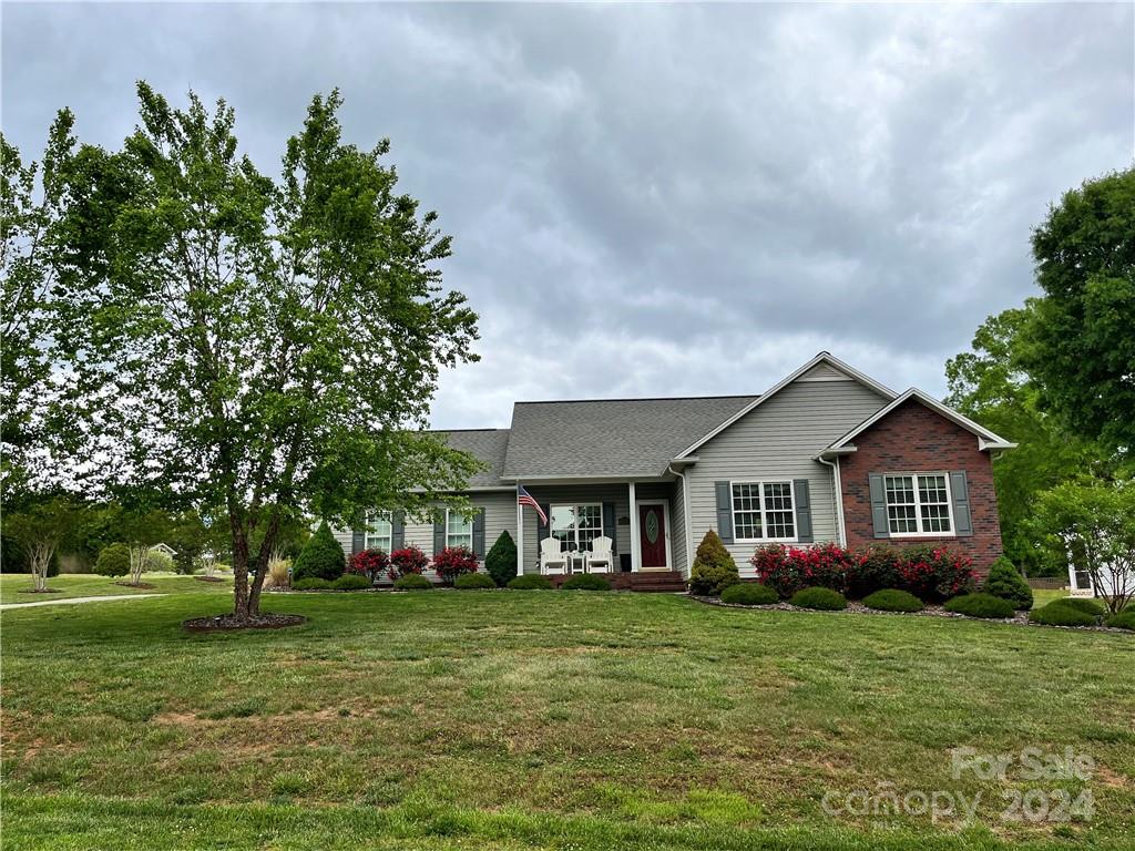 2467 Harvest Drive Hickory NC 28601