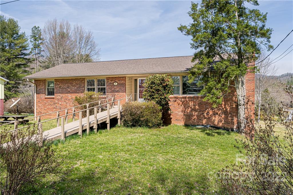 66 Meadow Lark Drive Pisgah Forest NC 28768