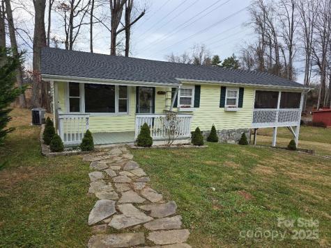 26 Azalea Road Arden NC 28704
