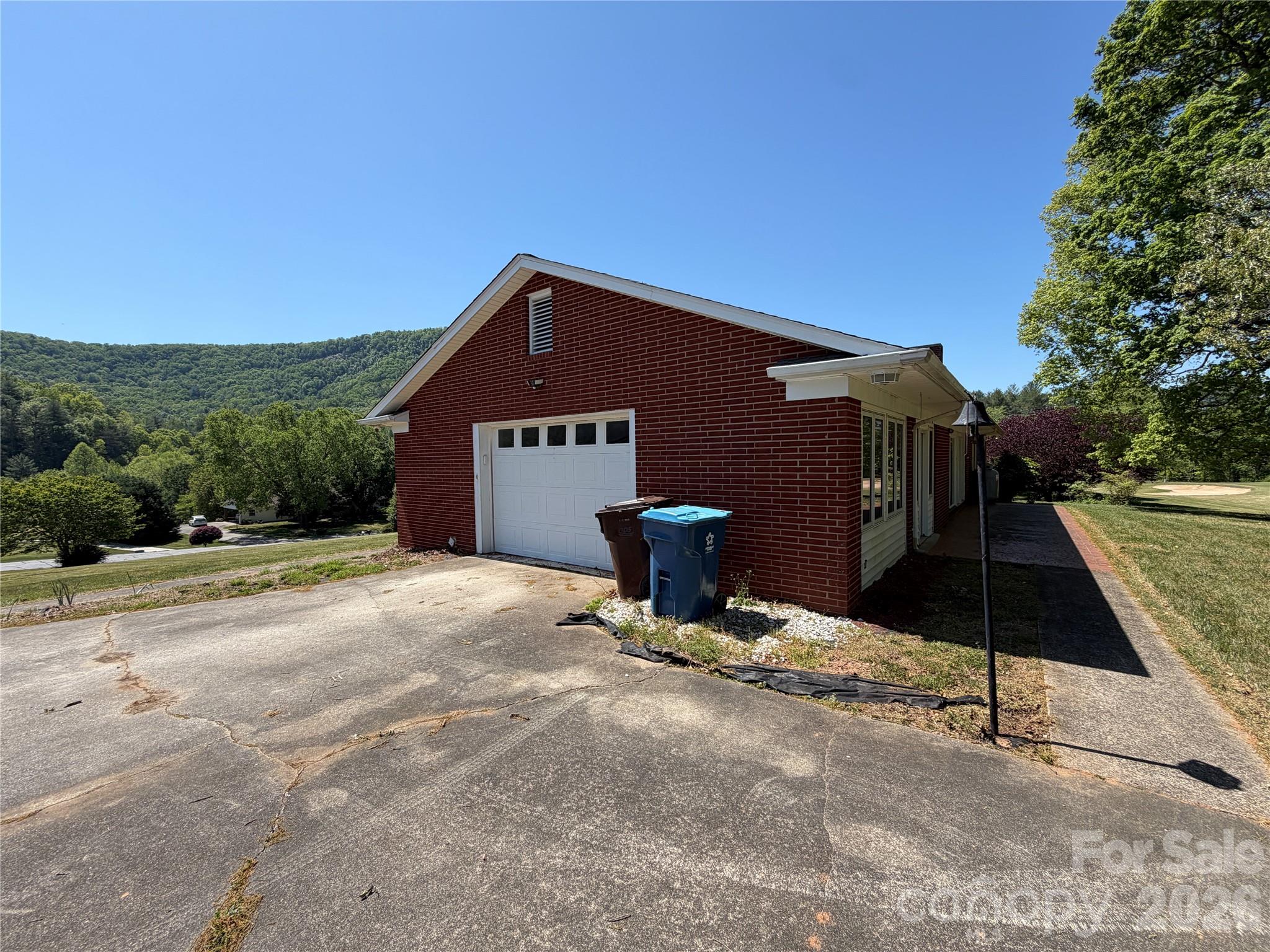 2136 Cedar Rock Estates Drive Lenoir NC 28645