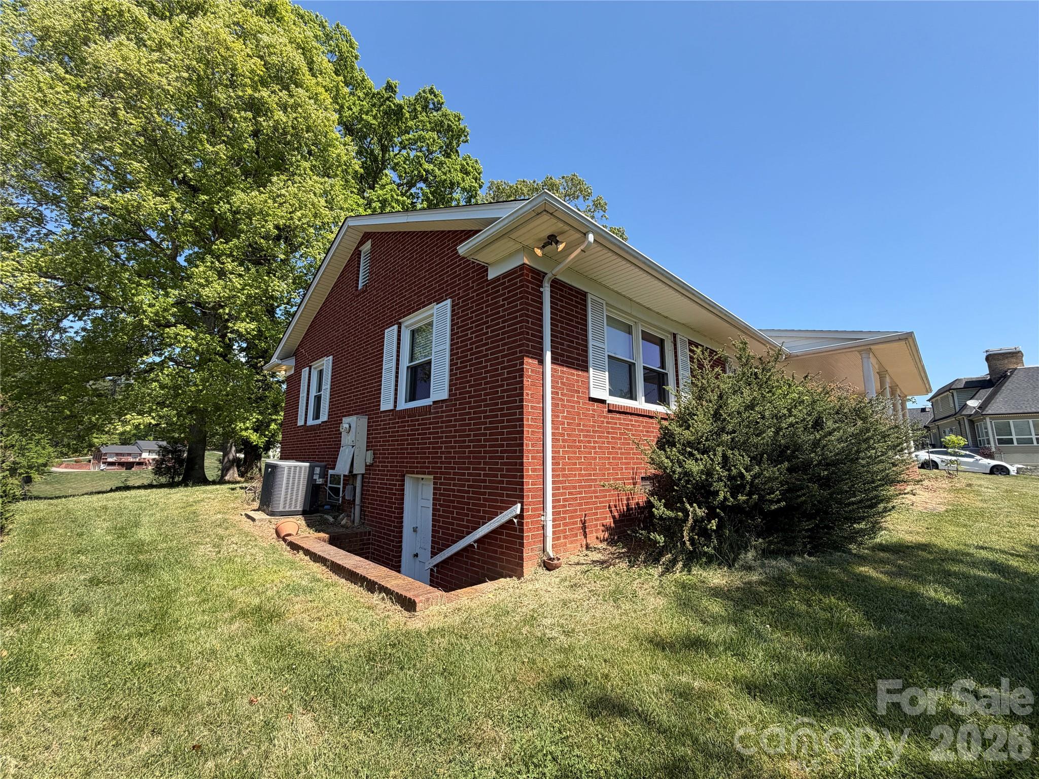 2136 Cedar Rock Estates Drive Lenoir NC 28645