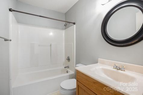 4025 Ivystone Court Charlotte NC 28277