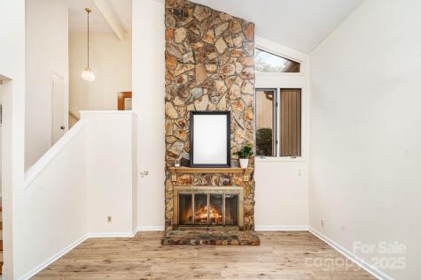 4025 Ivystone Court Charlotte NC 28277