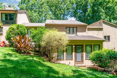 4025 Ivystone Court Charlotte NC 28277