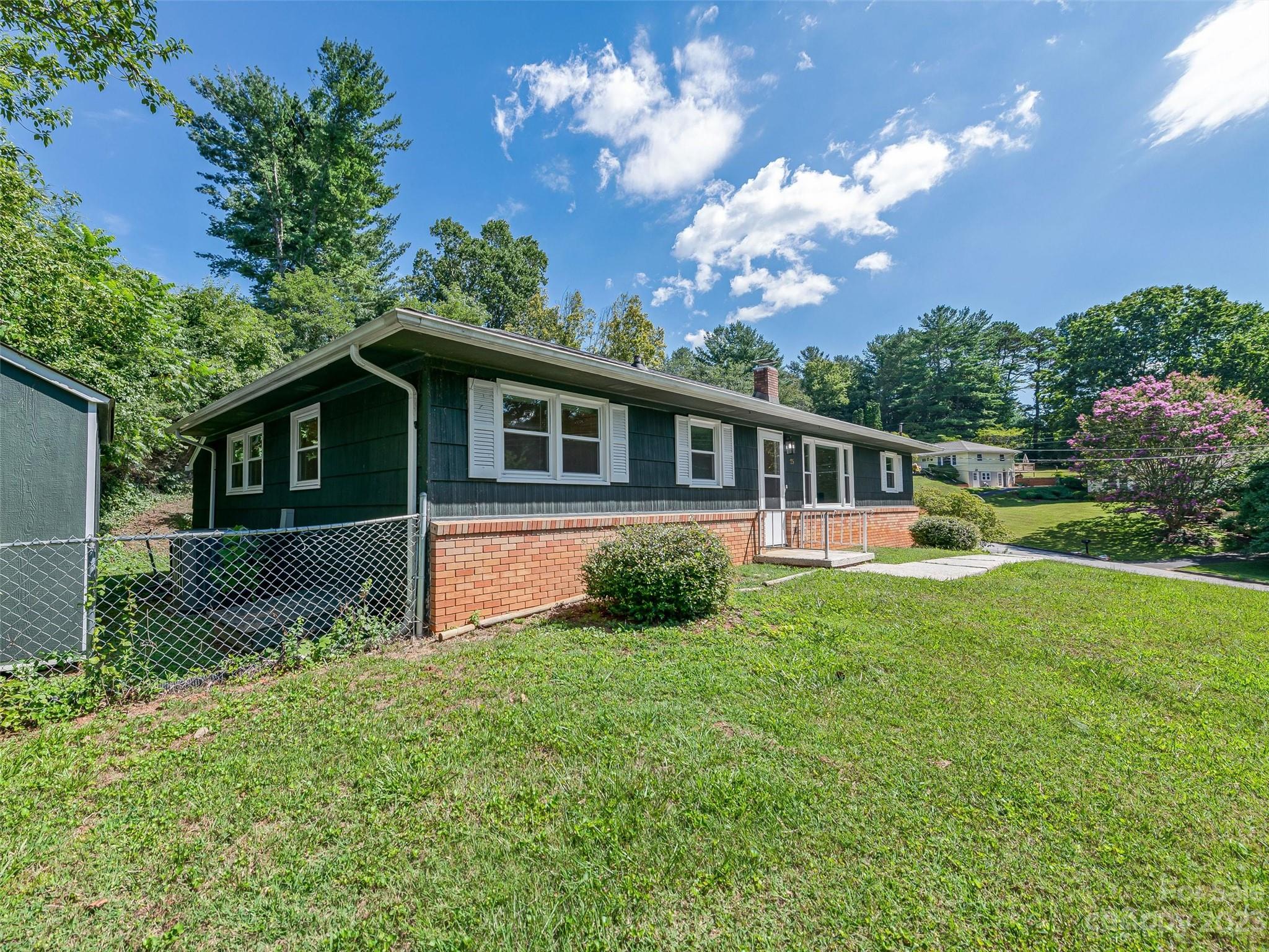 25 Pinehurst Road Asheville NC 28805