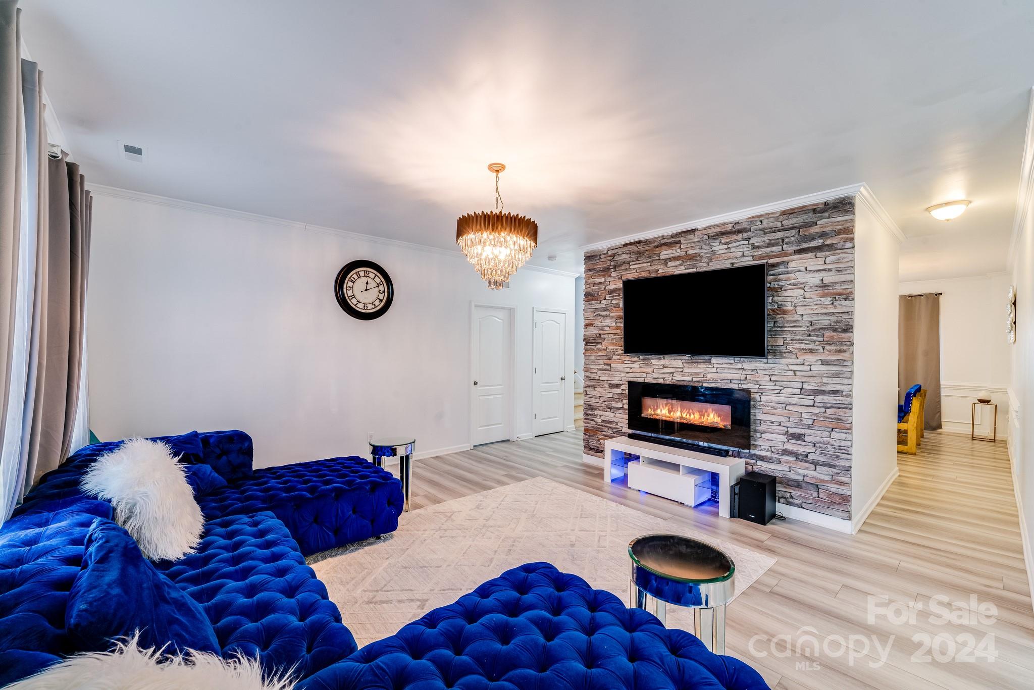 2112 Gelbray Court Charlotte NC 28213