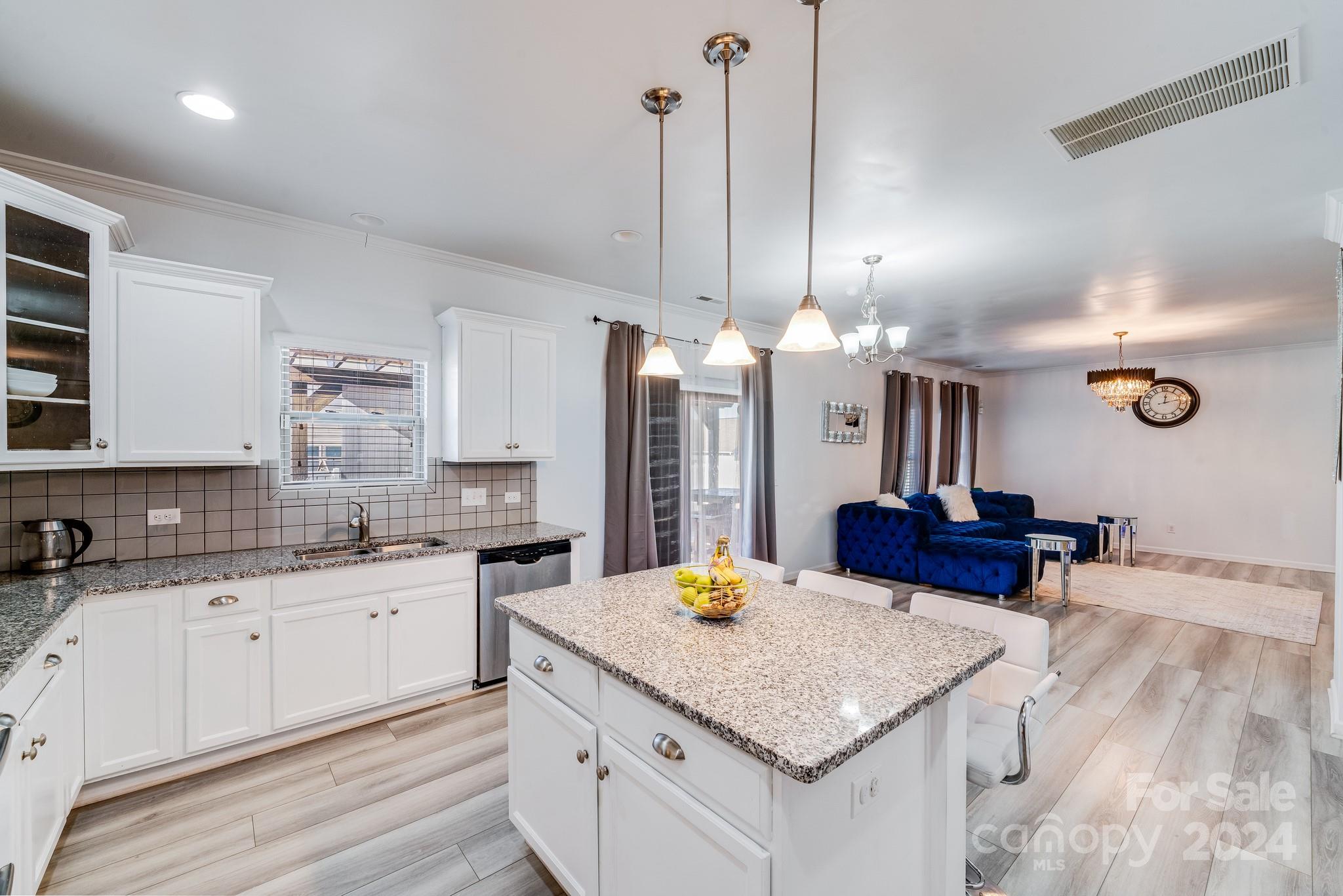 2112 Gelbray Court Charlotte NC 28213