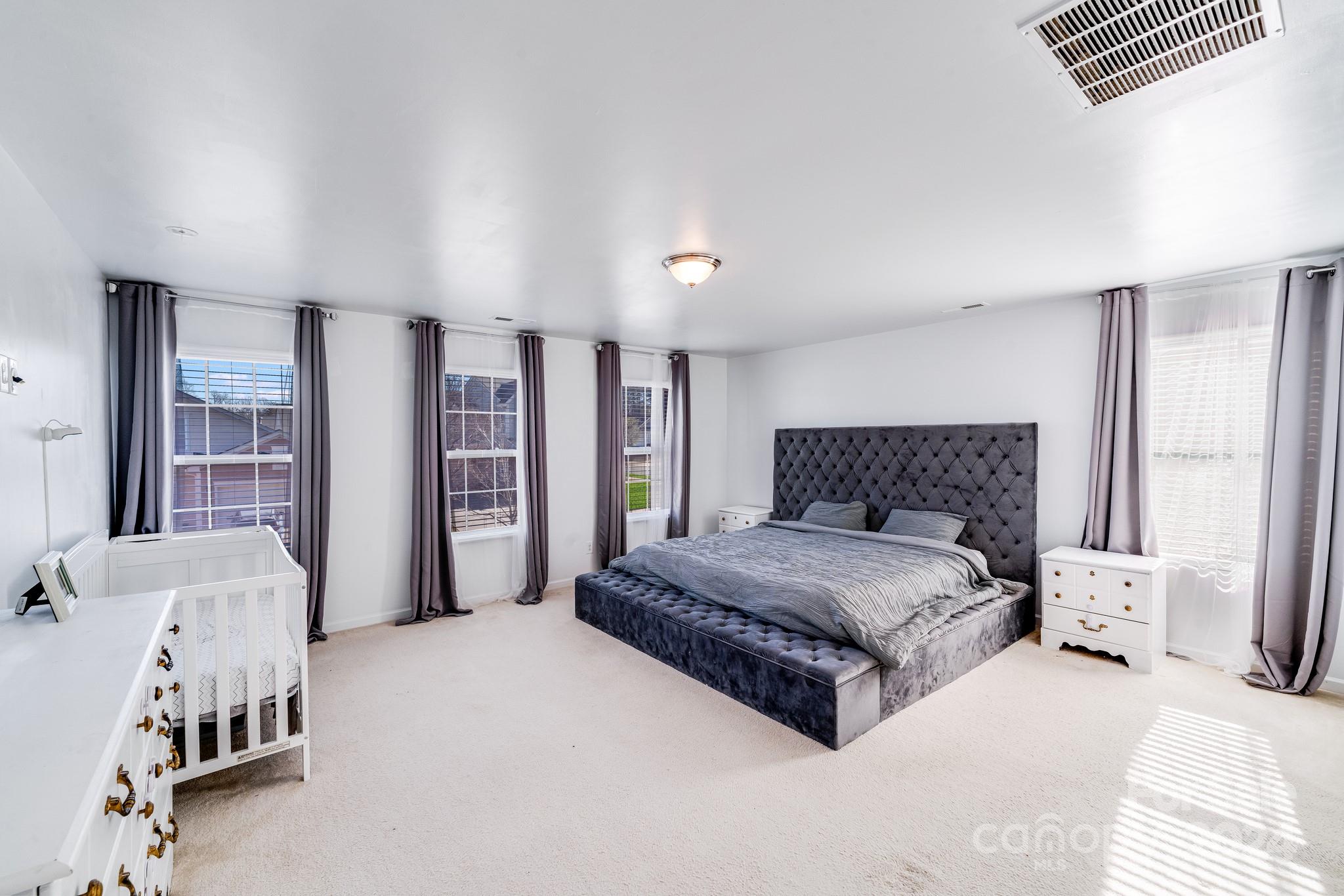 2112 Gelbray Court Charlotte NC 28213