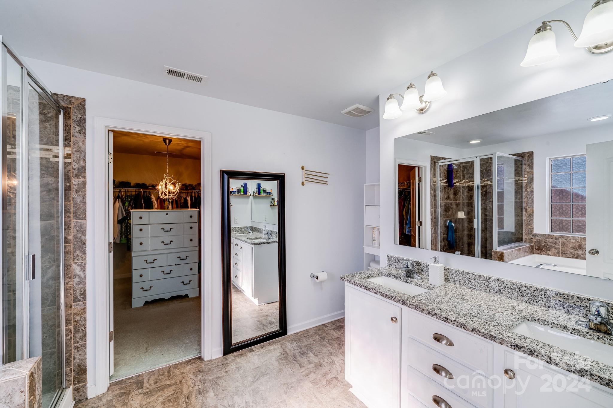 2112 Gelbray Court Charlotte NC 28213