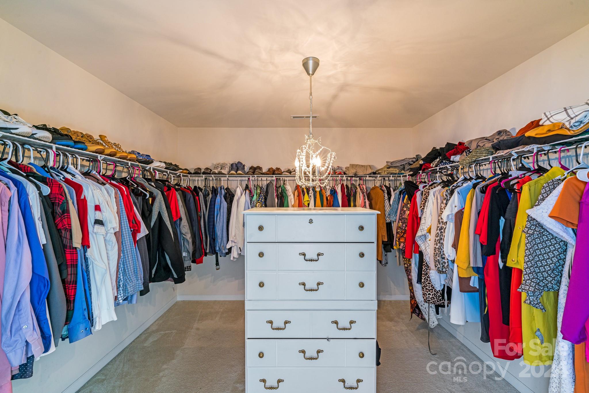2112 Gelbray Court Charlotte NC 28213
