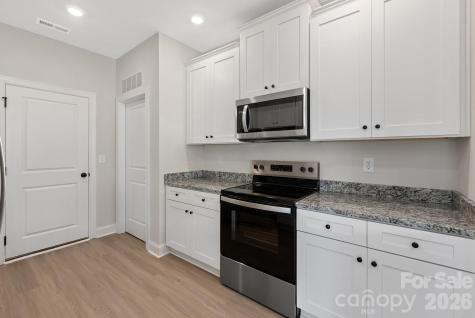 6623 Fairford Drive Charlotte NC 28215