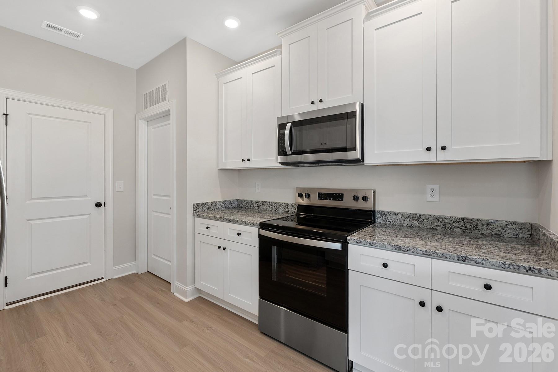 6623 Fairford Drive Charlotte NC 28215