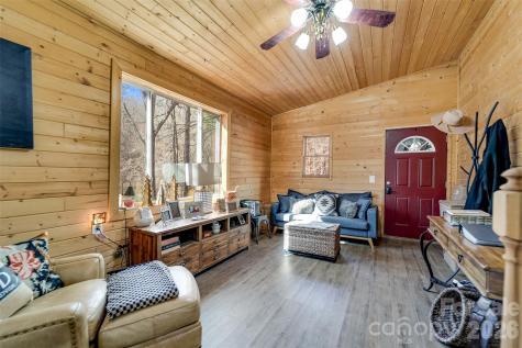 67 Watauga Heights Road Franklin NC 28734