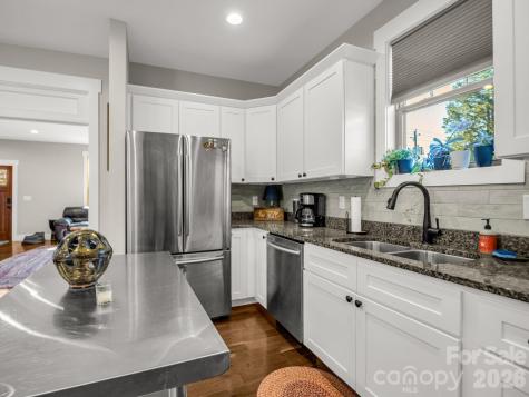 3 Staffordshire Drive Black Mountain NC 28711