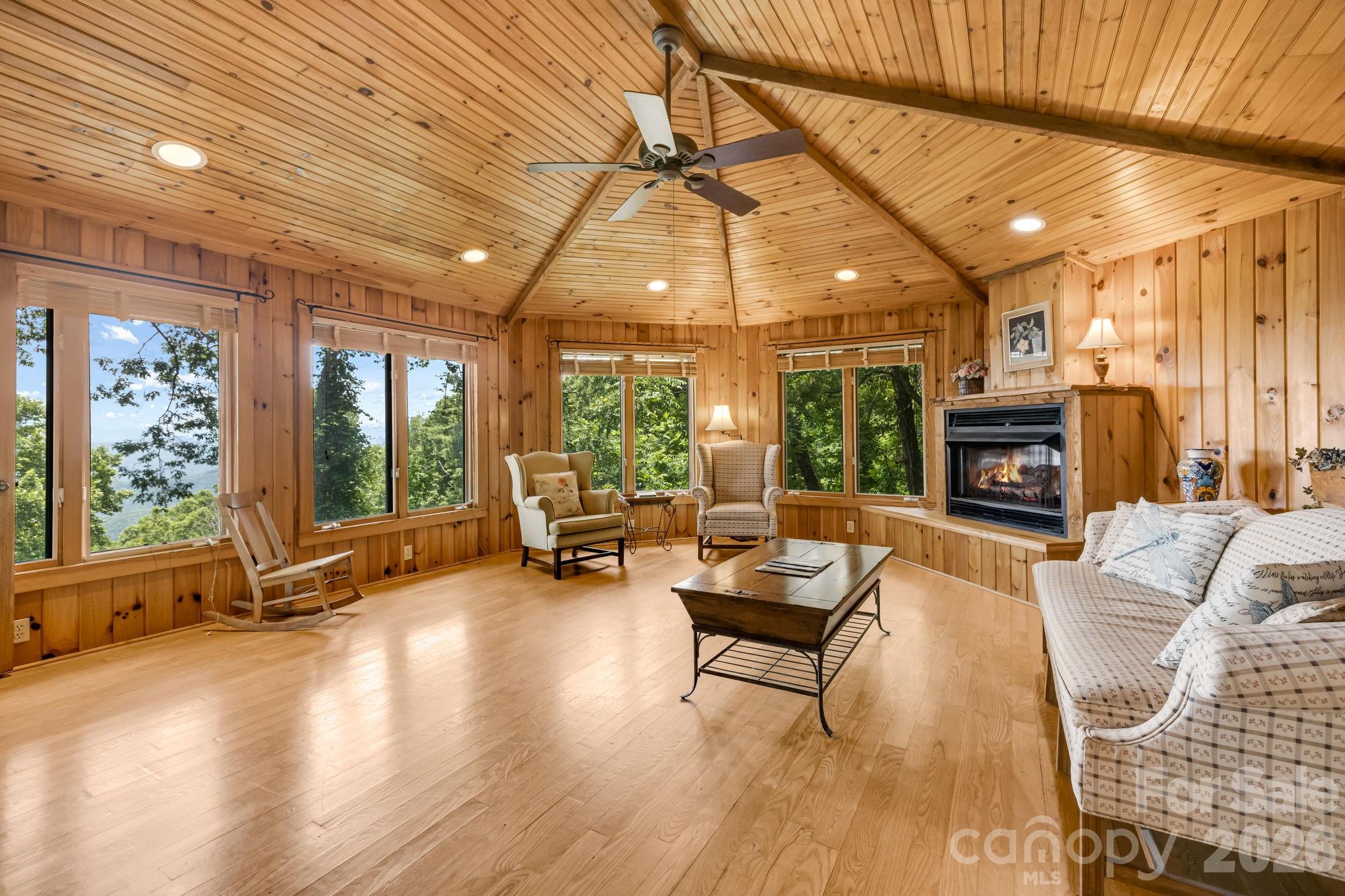 203 Laurel Lane Little Switzerland NC 28749