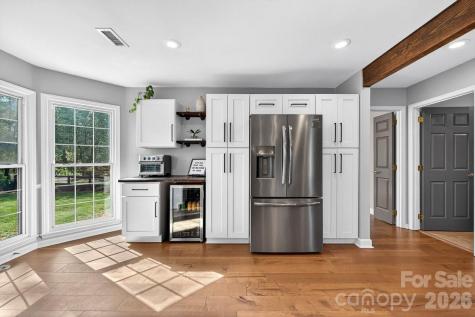 9011 Warbler Court Charlotte NC 28210