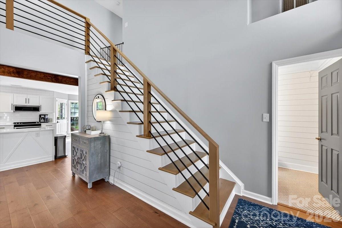 9011 Warbler Court Charlotte NC 28210