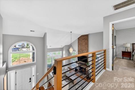 9011 Warbler Court Charlotte NC 28210