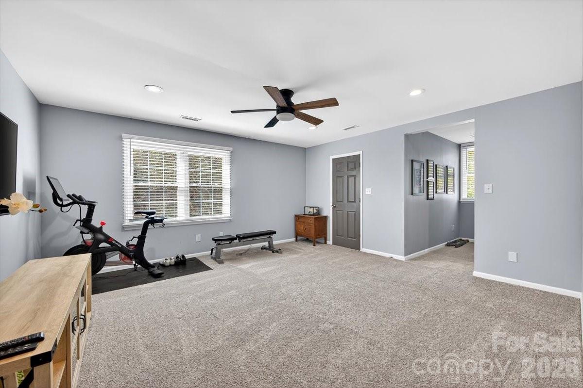 9011 Warbler Court Charlotte NC 28210