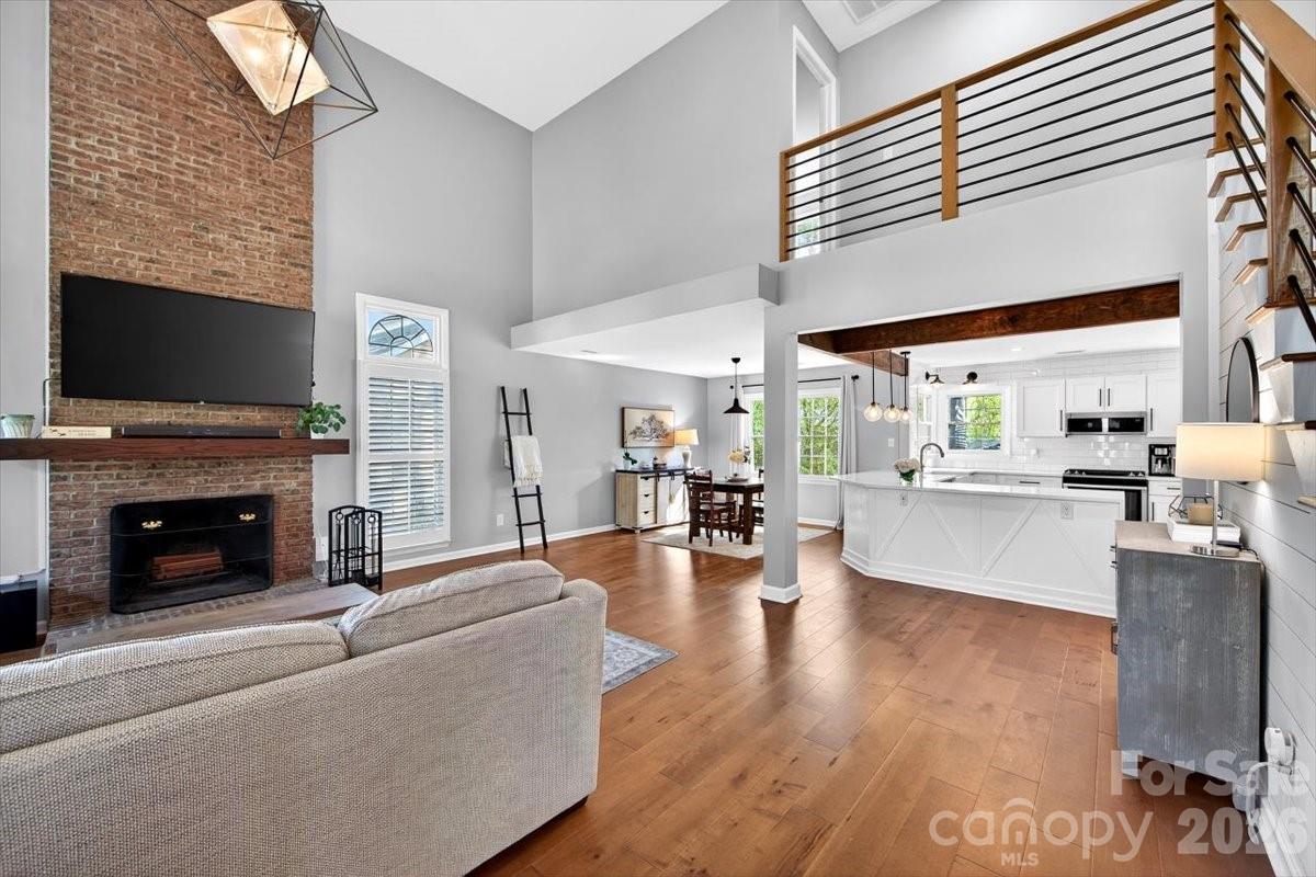 9011 Warbler Court Charlotte NC 28210