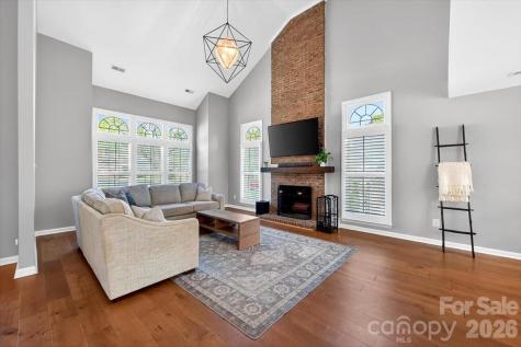 9011 Warbler Court Charlotte NC 28210