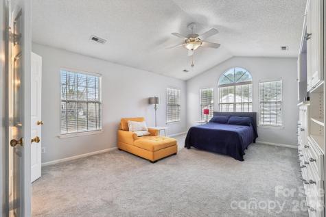 8426 Red Cypress Court Charlotte NC 28216