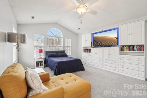 8426 Red Cypress Court Charlotte NC 28216