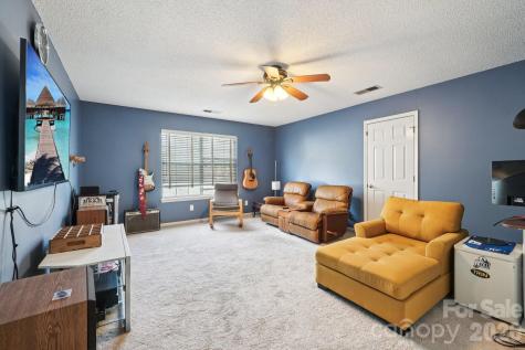 8426 Red Cypress Court Charlotte NC 28216
