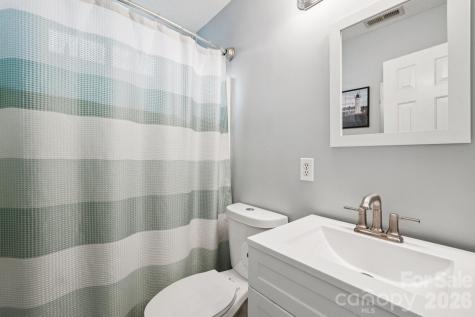 8426 Red Cypress Court Charlotte NC 28216
