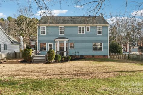 8426 Red Cypress Court Charlotte NC 28216