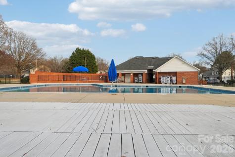 8426 Red Cypress Court Charlotte NC 28216
