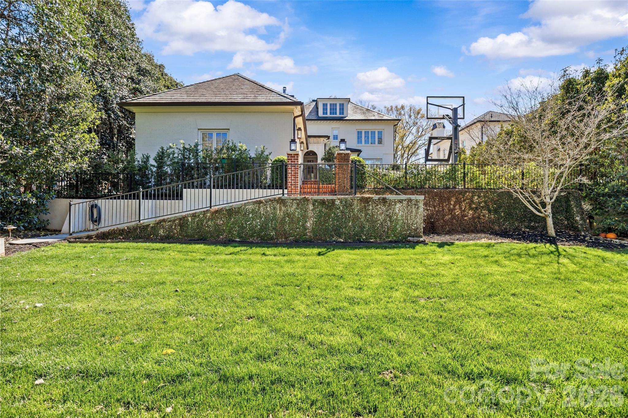 2031 Hastings Drive Charlotte NC 28207