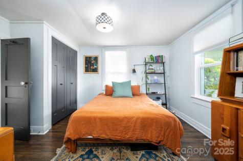 18 Jarrett Street Asheville NC 28806