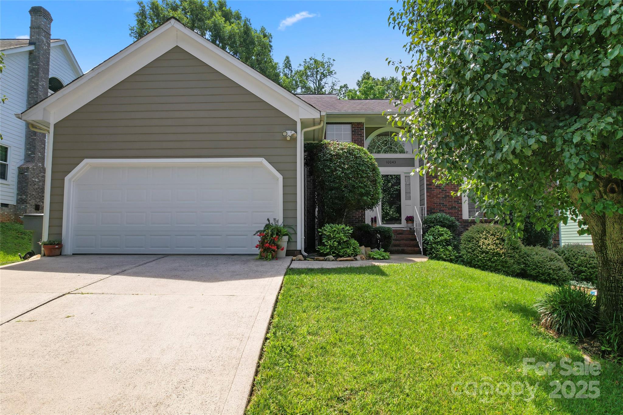 10043 Elsenham Lane Charlotte NC 28269
