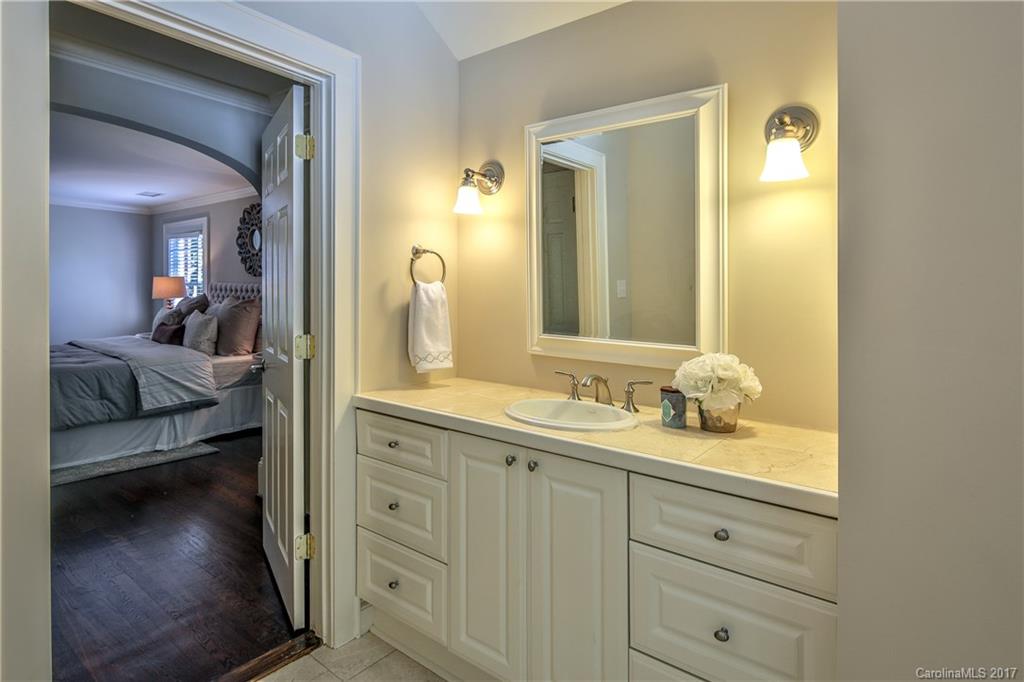 2028 Dilworth Road W Charlotte NC 28203