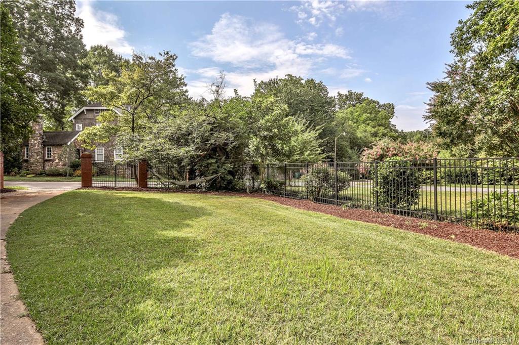 2028 Dilworth Road W Charlotte NC 28203