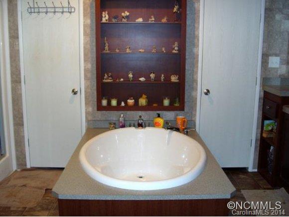 30 Kayce Drive Candler NC 28715