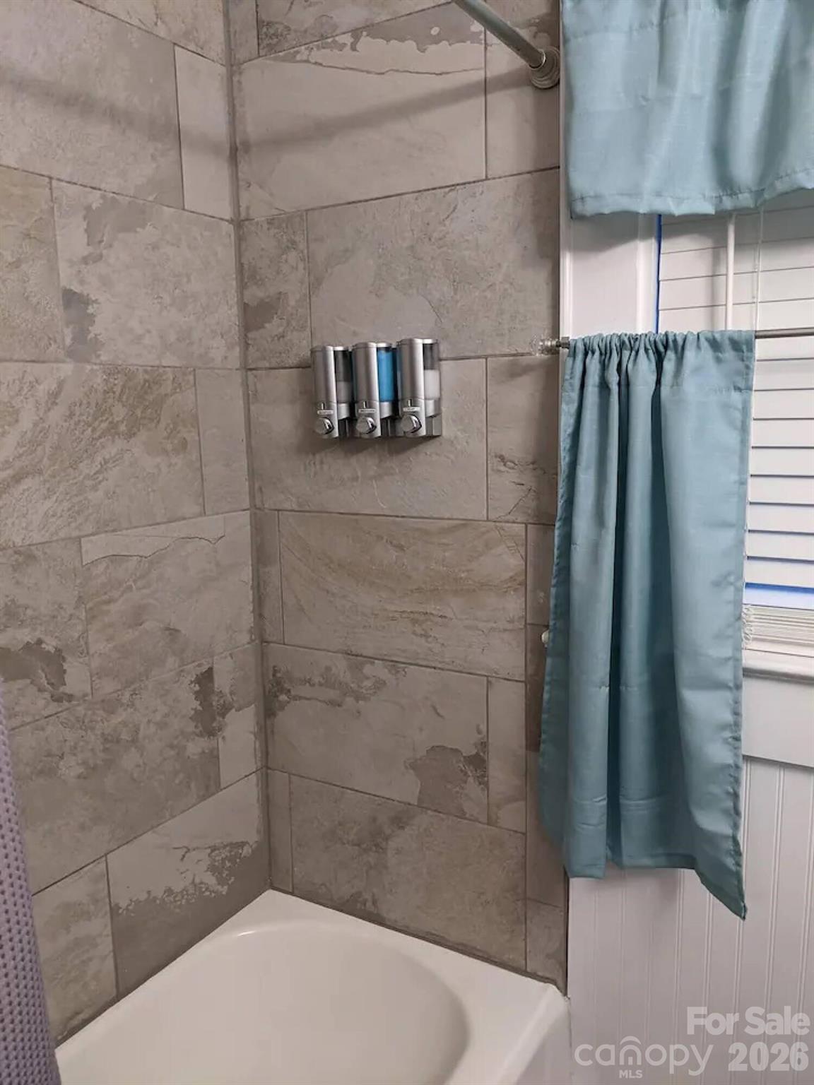 4033 W Tyvola Road Charlotte NC 28208