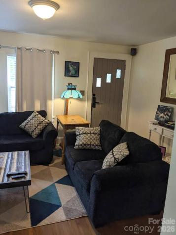4033 W Tyvola Road Charlotte NC 28208