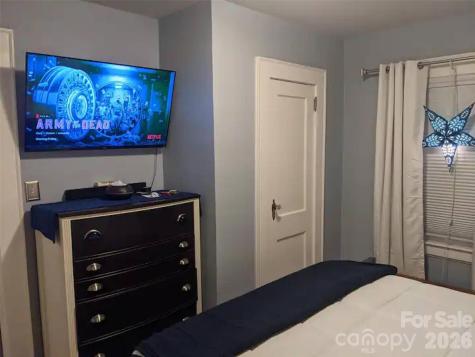 4033 W Tyvola Road Charlotte NC 28208