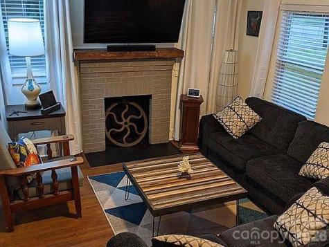 4033 W Tyvola Road Charlotte NC 28208