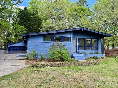 1511 Briarfield Drive Charlotte NC 28205