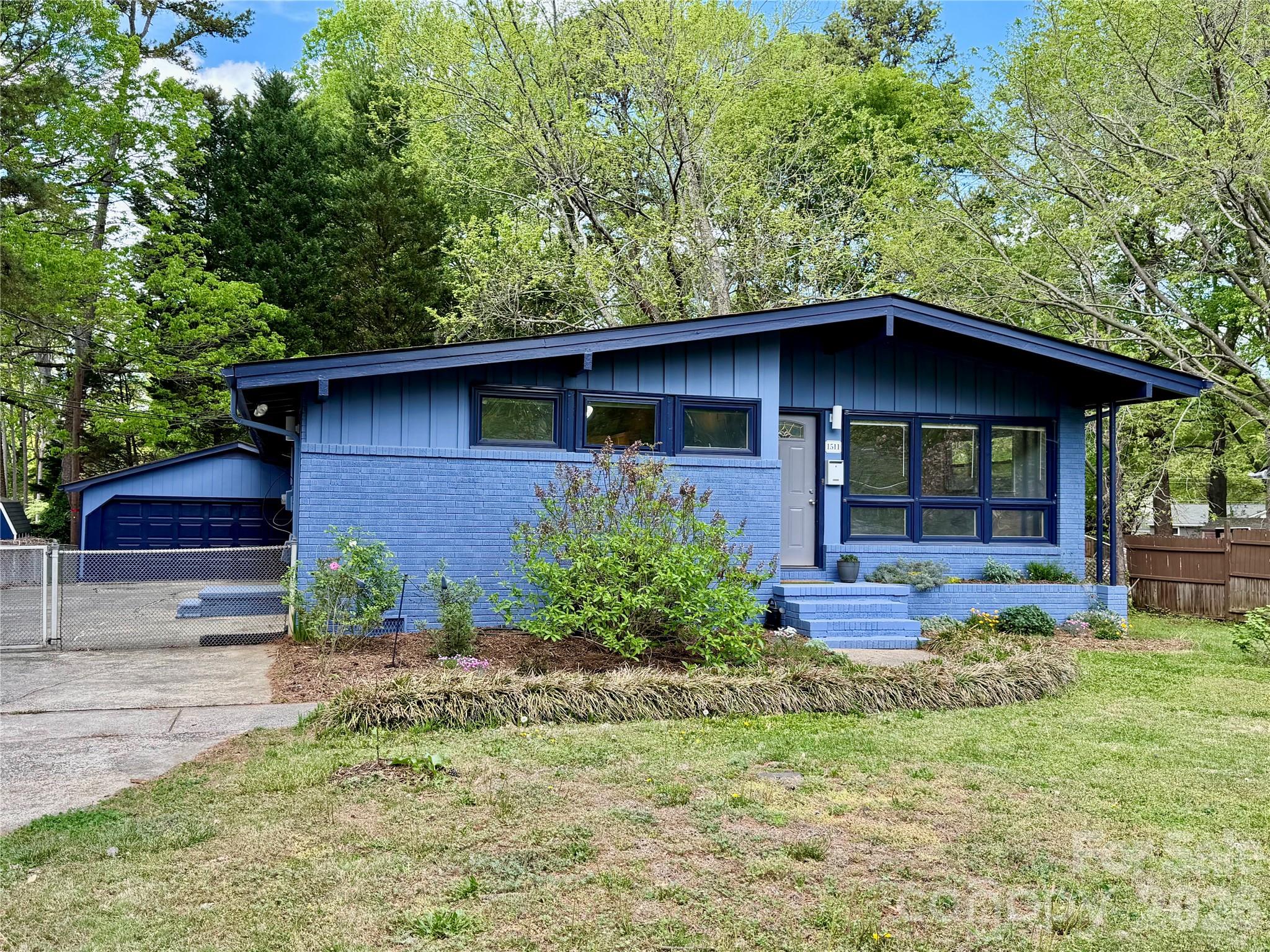 1511 Briarfield Drive Charlotte NC 28205